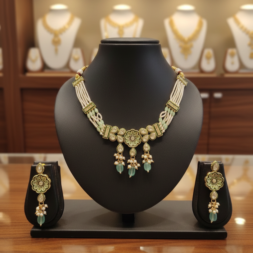 Moti choker